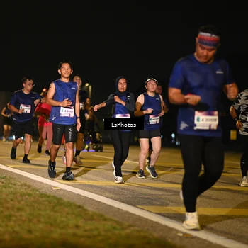 Runner Photo 7562082