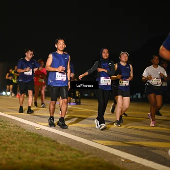 Runner Photo 7562084