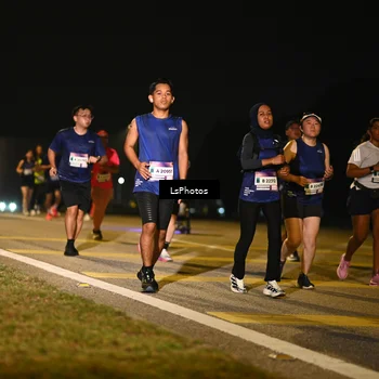 Runner Photo 7562085