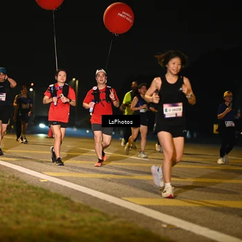 Runner Photo 7562097