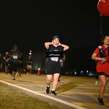 Runner Photo 7562100
