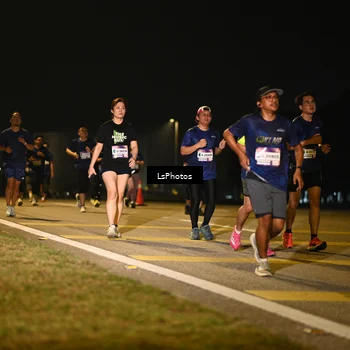 Runner Photo 7562110
