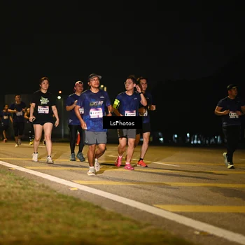 Runner Photo 7562123