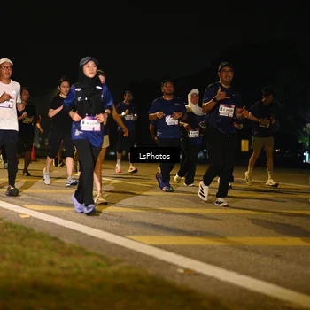 Runner Photo 7562153