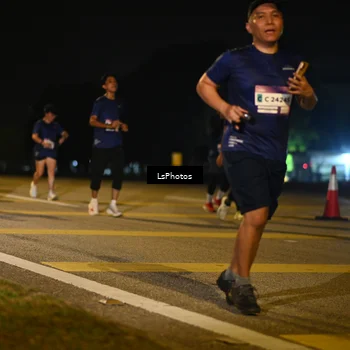 Runner Photo 7562157