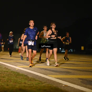 Runner Photo 7562202