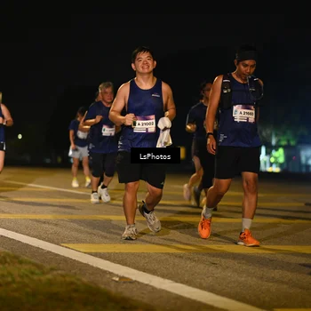 Runner Photo 7562224