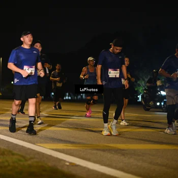 Runner Photo 7562254