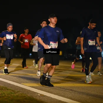 Runner Photo 7562256