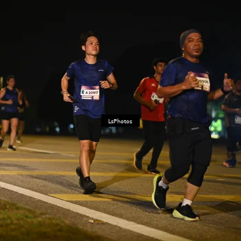 Runner Photo 7562262