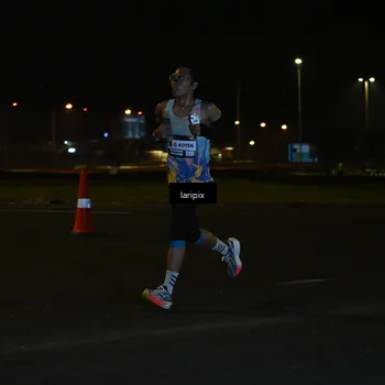 Runner Photo 7562300
