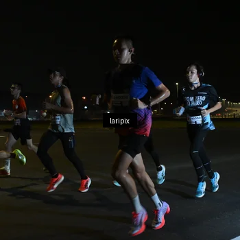 Runner Photo 7562345