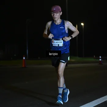 Runner Photo 7562551