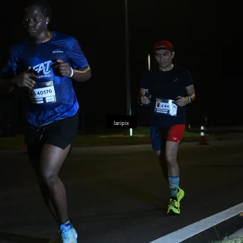 Runner Photo 7562566