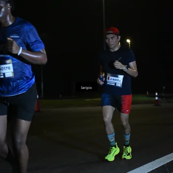 Runner Photo 7562568