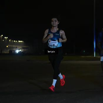 Runner Photo 7562592