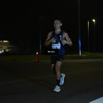 Runner Photo 7562612