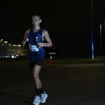 Runner Photo 7562618