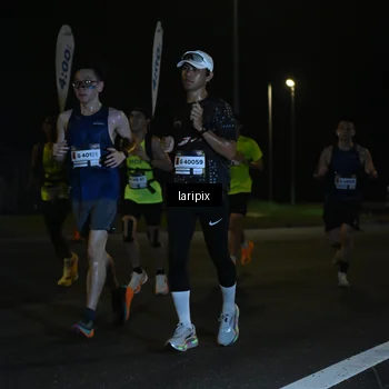 Runner Photo 7562625