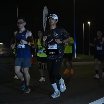 Runner Photo 7562631