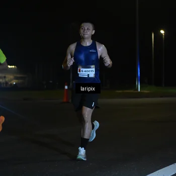 Runner Photo 7562636
