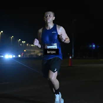 Runner Photo 7562637