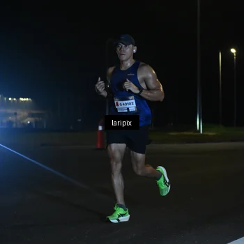 Runner Photo 7562642