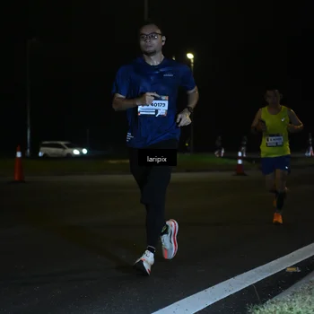 Runner Photo 7562651
