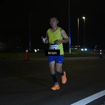 Runner Photo 7562657