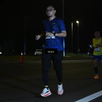 Runner Photo 7562660