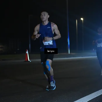 Runner Photo 7562675