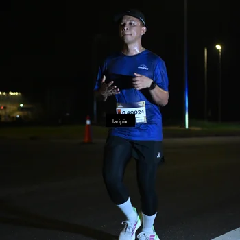 Runner Photo 7562697