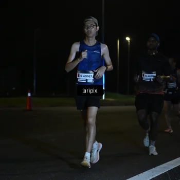 Runner Photo 7562724
