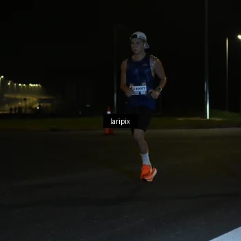 Runner Photo 7562736