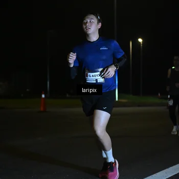 Runner Photo 7562738
