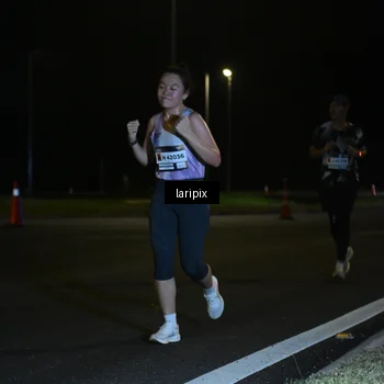 Runner Photo 7562750