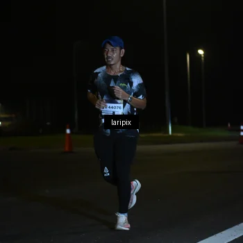 Runner Photo 7562773