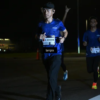 Runner Photo 7562808