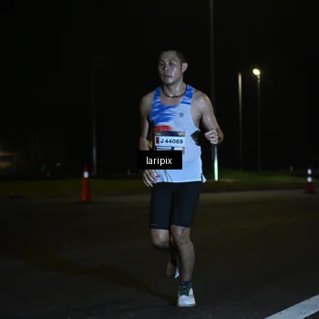 Runner Photo 7562820