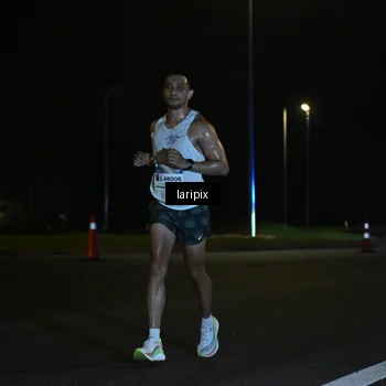 Runner Photo 7562837