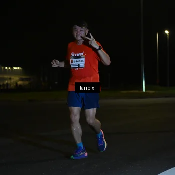 Runner Photo 7562844