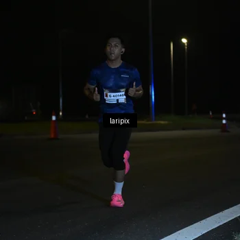 Runner Photo 7562851