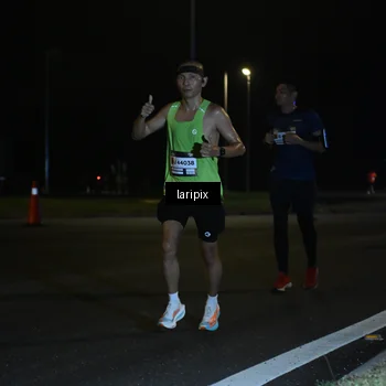 Runner Photo 7562861