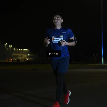 Runner Photo 7562873