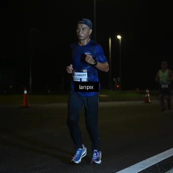 Runner Photo 7562888