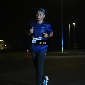 Runner Photo 7562892