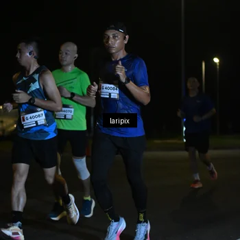 Runner Photo 7562896