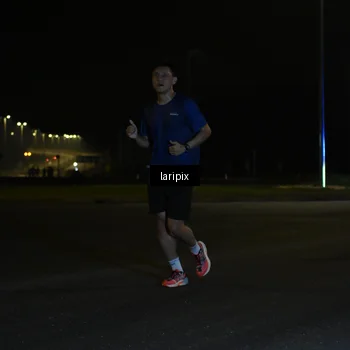 Runner Photo 7562899