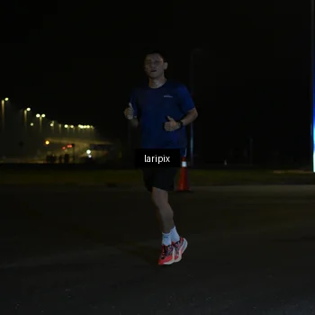 Runner Photo 7562902