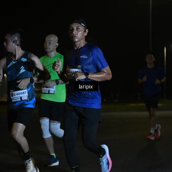 Runner Photo 7562903